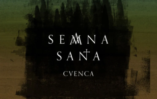 Cartel de la Semana Santa de Cuenca. En el centro tiene una cruz que irradia luz. En la base un grupo de nazarenos.