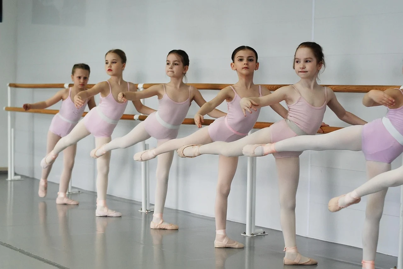 Actividades artísticas como el ballet también cuentan con cobertura de seguro extraescolar.