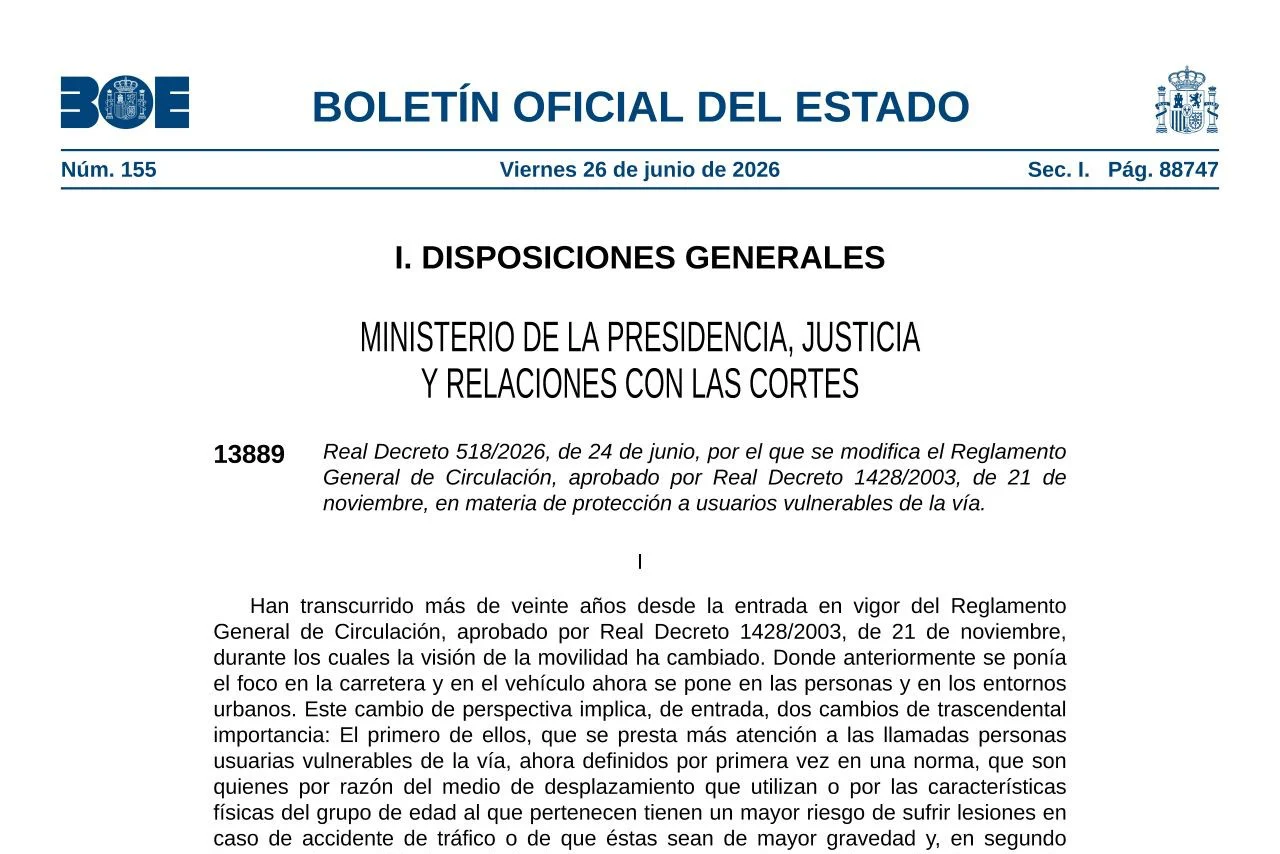 Portada del BOE con el Real Decreto 518/2026 sobre protección de usuarios vulnerables de la vía.
